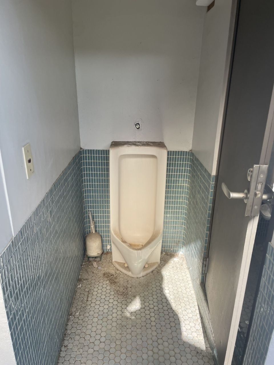 小便器の交換 施工前